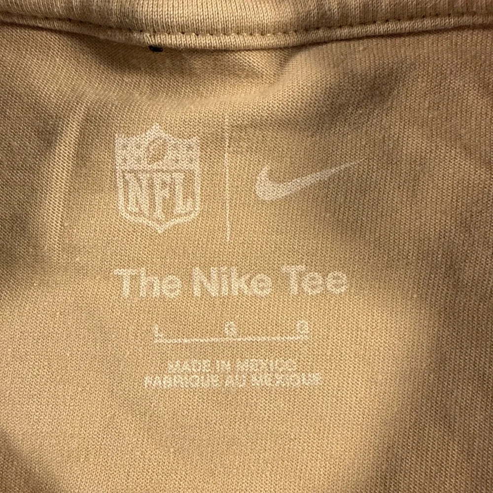 Nike Tan Essential Statement Max 90, Atlanta Falcons, Size Large